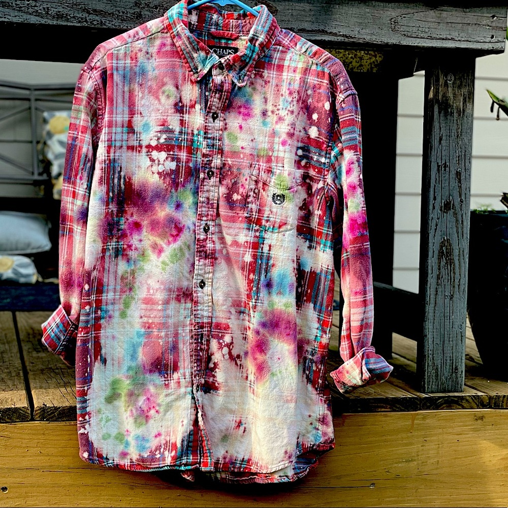 Upcycled bleached & tie-dyed flannel size XL